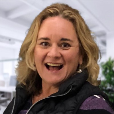 Pamela Perdue-Lysaght headshot